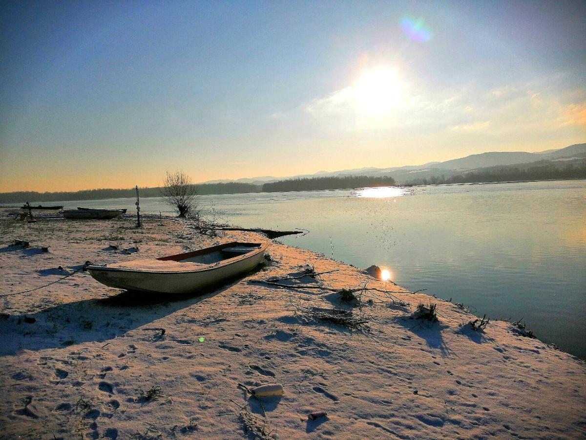 Captain'S House By The Danube River Cerevic Екстериор снимка